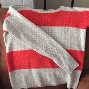 Knit sweater only worn once
